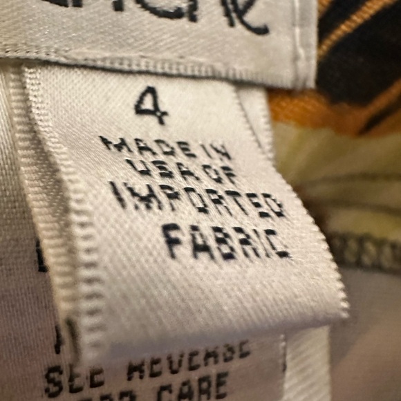 Cache Multicolor Floral Button-Accent Women Skort - Picture 4 of 4